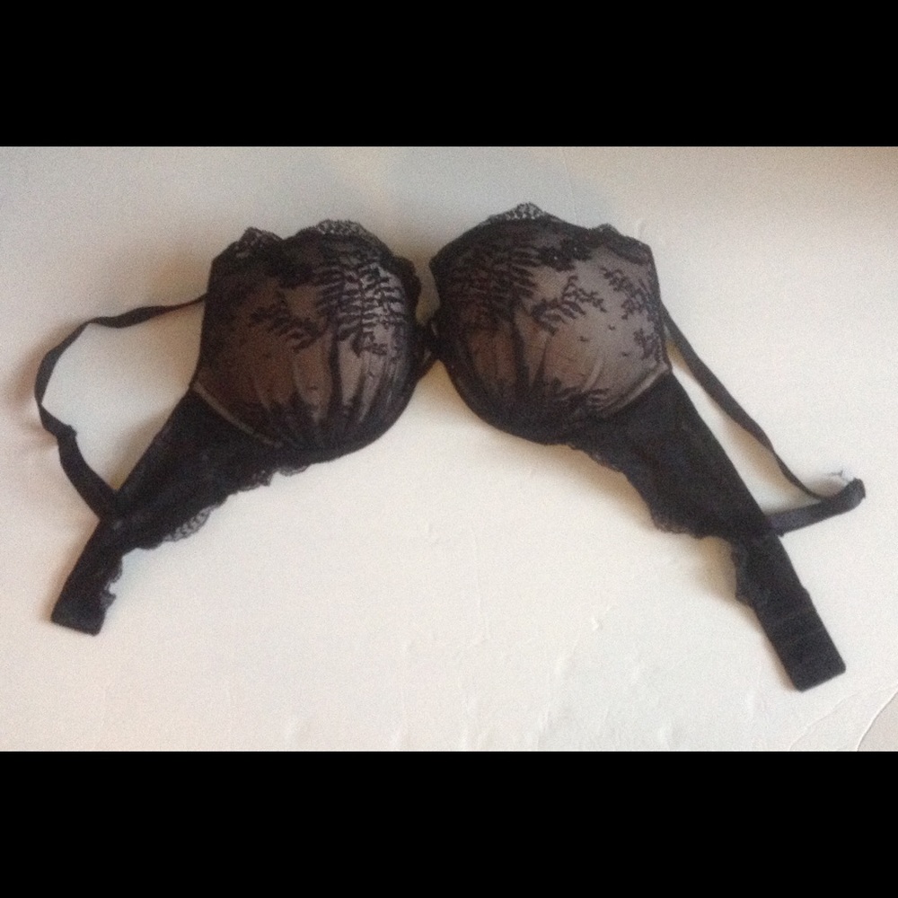 Victoria's Secret Black Lace padded Bra 36C